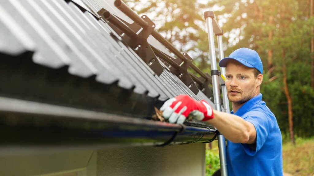 Top 10 Signs Your Gutters Need Replacement