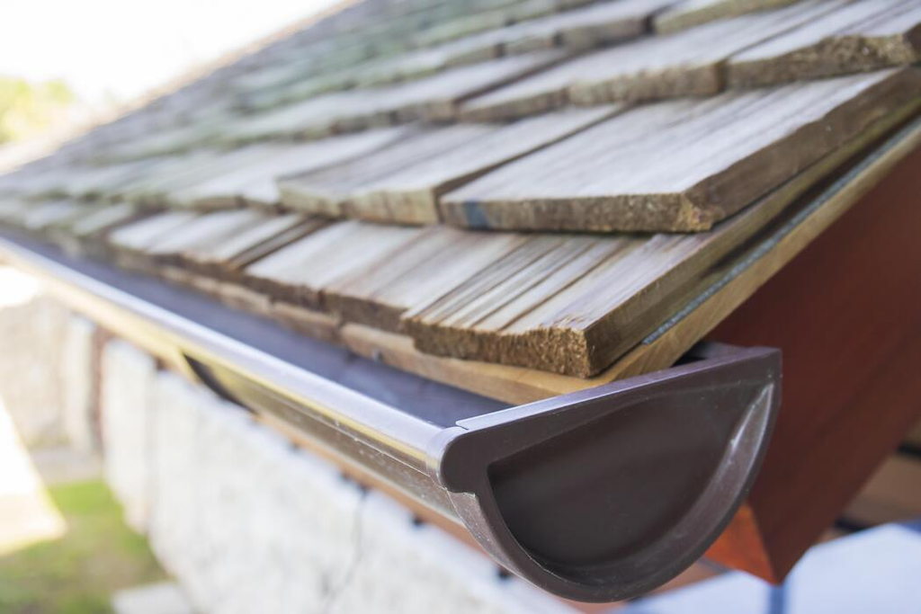 can gutters be installed without fascia board