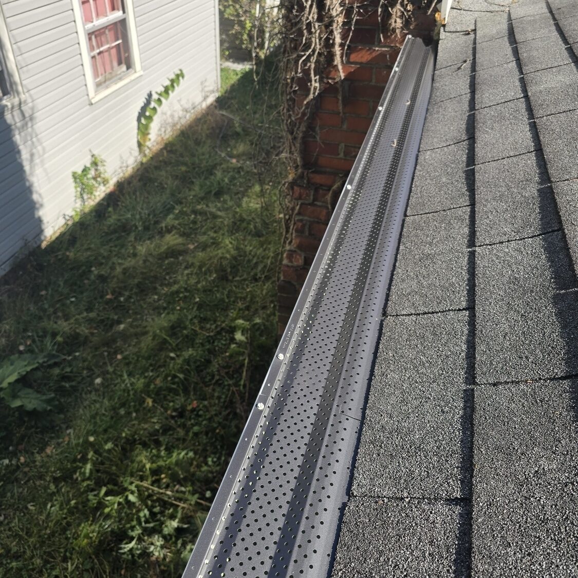Gutter Guards (6) (2) Gutter Guards (6) (2)