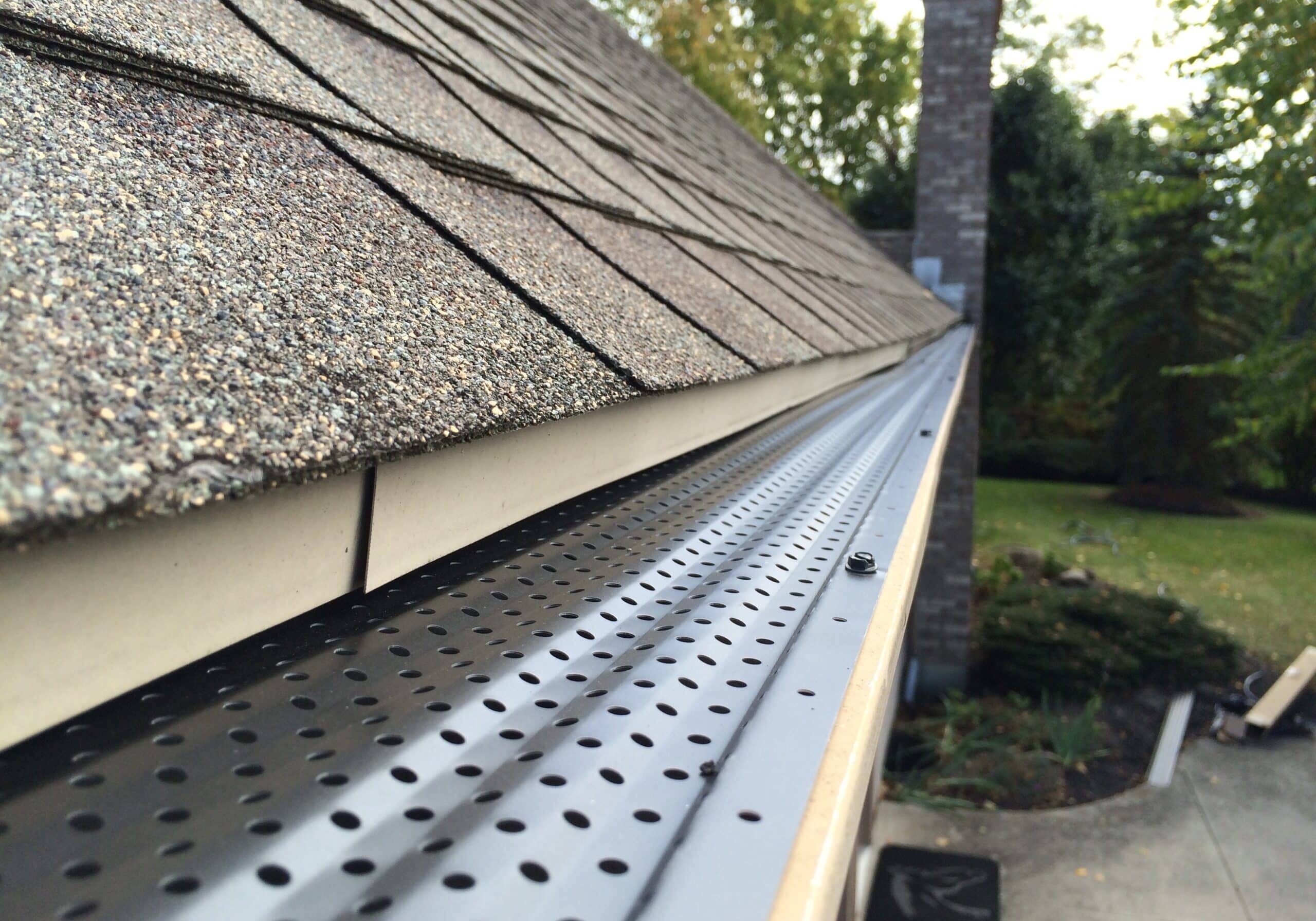 imgi_155_gutter-rx-bronze gutter guard
